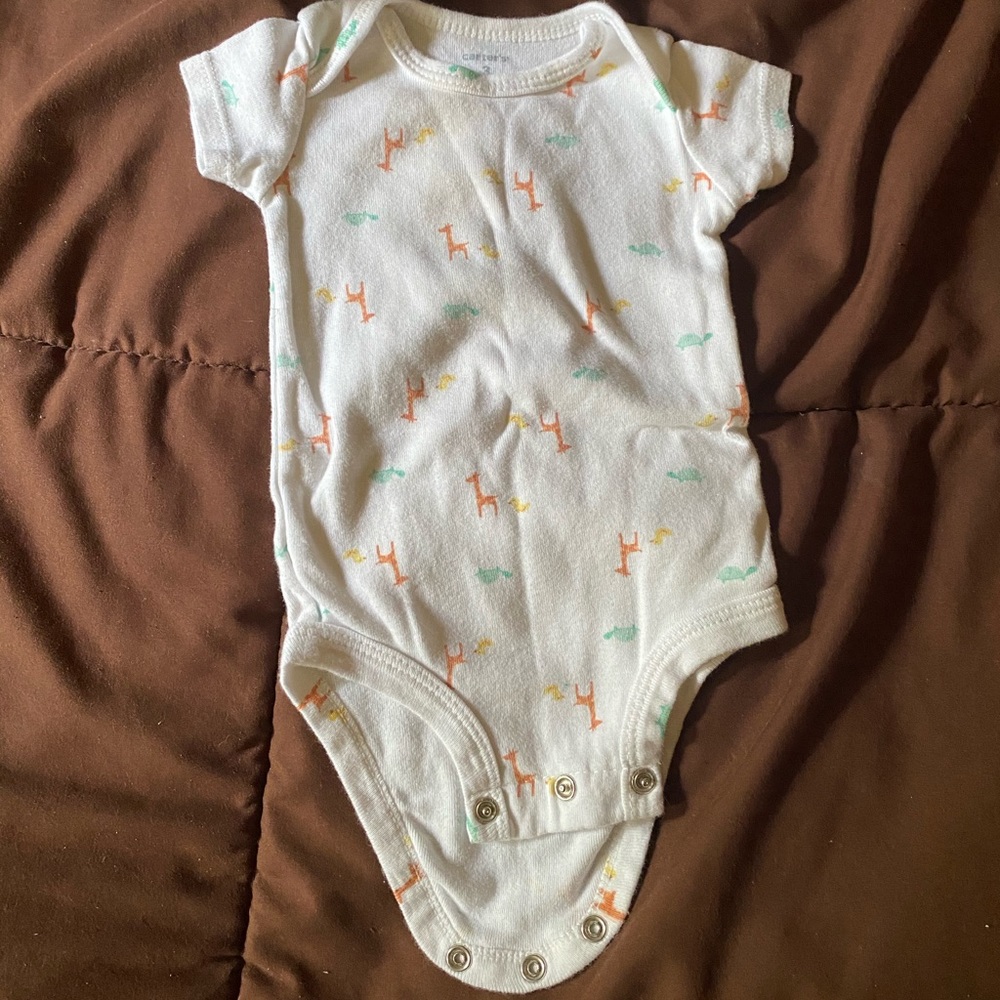 Size 3 months carters onesie